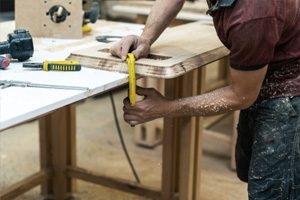 high-quality-plywood-being-crafted