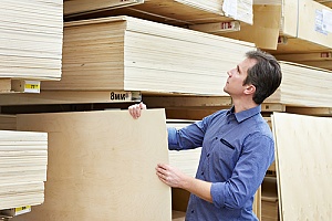 a man in search for the correct plywood for his project